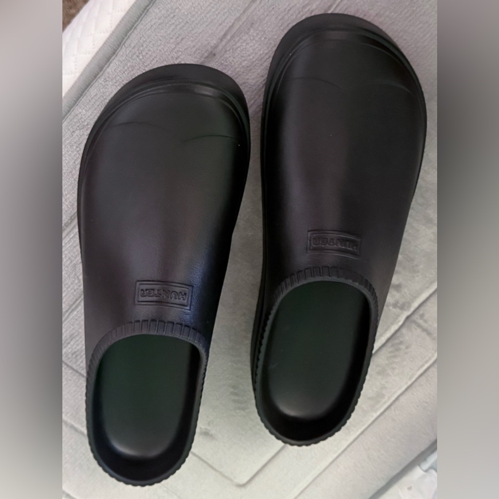 Hunter Classic Black Clogs
